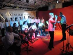 Ramazan Sokağında Türkü Ziyafeti