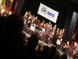 Kadın ve doktorlar korosu