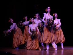 Sihirli Flüt Festivali renkli başladı