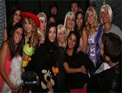 Çocuklar için oyuncaklı gece