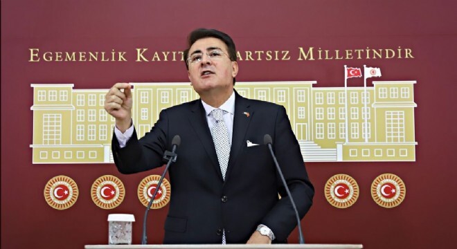 Aydemir: ‘Yerel gazeteler bizim için can simididir'