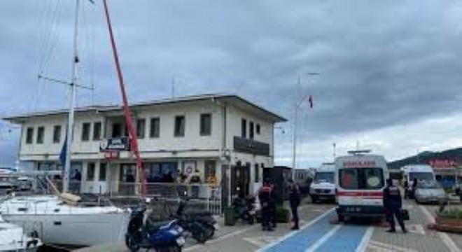 Ayvacık Açıklarında Göçmen Botu Battı: 5 Ölü, 25 Kurtarıldı