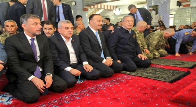 Bakan Akar ve kuvvet komutanları Şanlıurfa'da