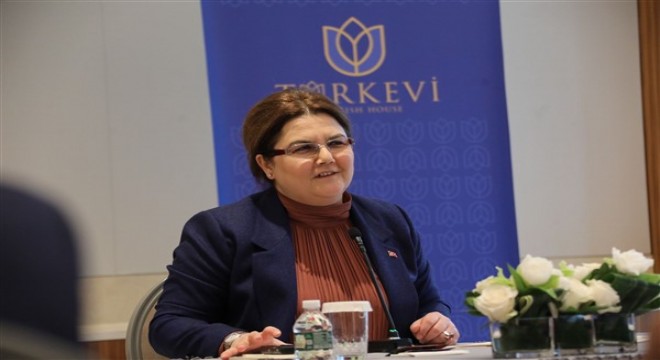 Bakan Yanık, New York'ta Türk vatandaşları ile bir araya geldi