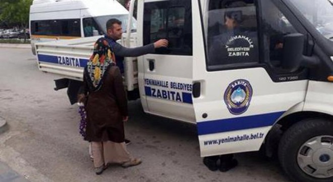 Cami önlerinde dilenci operasyonu