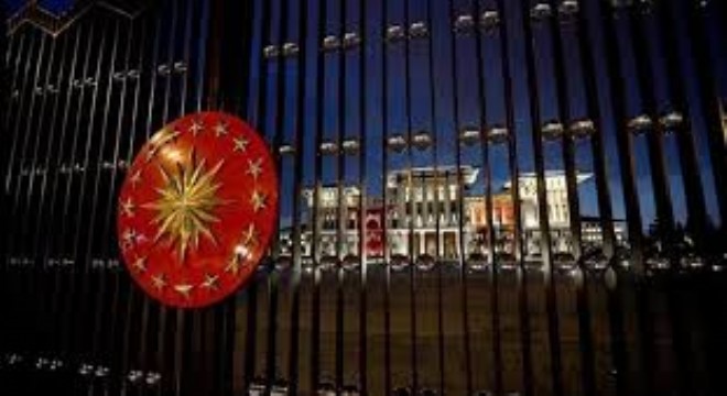 Cumhurbaşkanlığı'ndan Yeni Atamalar: İletişim Başkanlığı, Büyükelçilikler ve Bakanlıklarda Görev Değişiklikleri