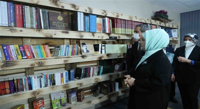Emine Erdoğan Bağcılar'da kütüphane açılışı yaptı