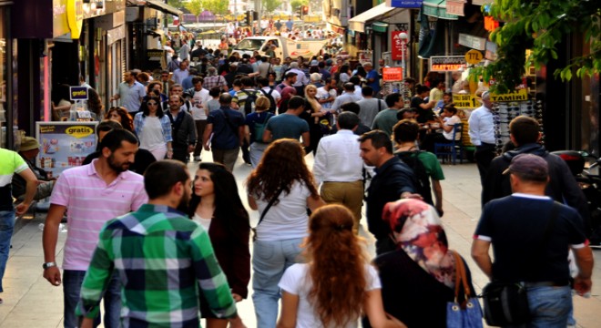 Kadıköy'de, nüfusun yüzde 55'ini kadınlar oluşturuyor
