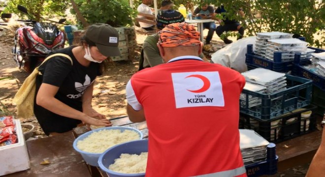 Kızılay ekipleri Muğla'nın dört noktasında görev başında
