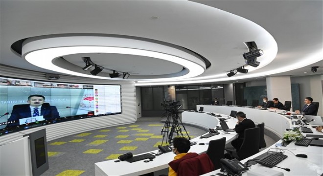 Pakdemirli'den il müdürlerine: İşimiz saha, gücümüz saha