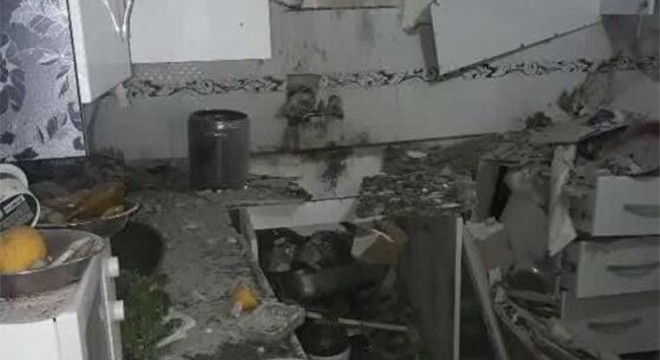 Suriye'den atılan roket evin tavanını delip pencereden bahçeye düştü