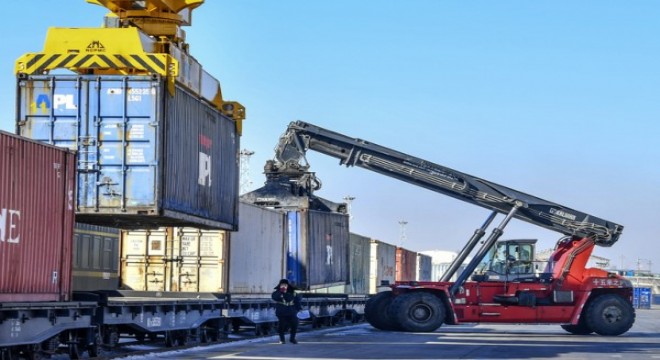 Xinjiang Uygur Özerk Bölgesi, ekonomik büyümede Çin'de ikinci sıraya yükseldi