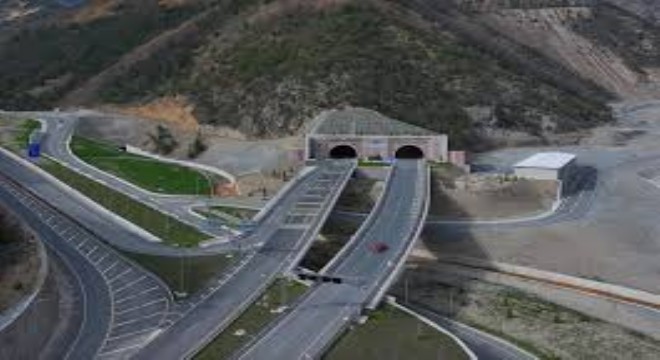 Zigana Tüneli'nden 2 Yılda 3,5 Milyona Yakın Araç Geçti