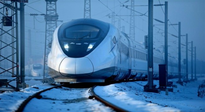Çin'de -40 derecede çalışan yüksek hızlı tren seferlerine başladı